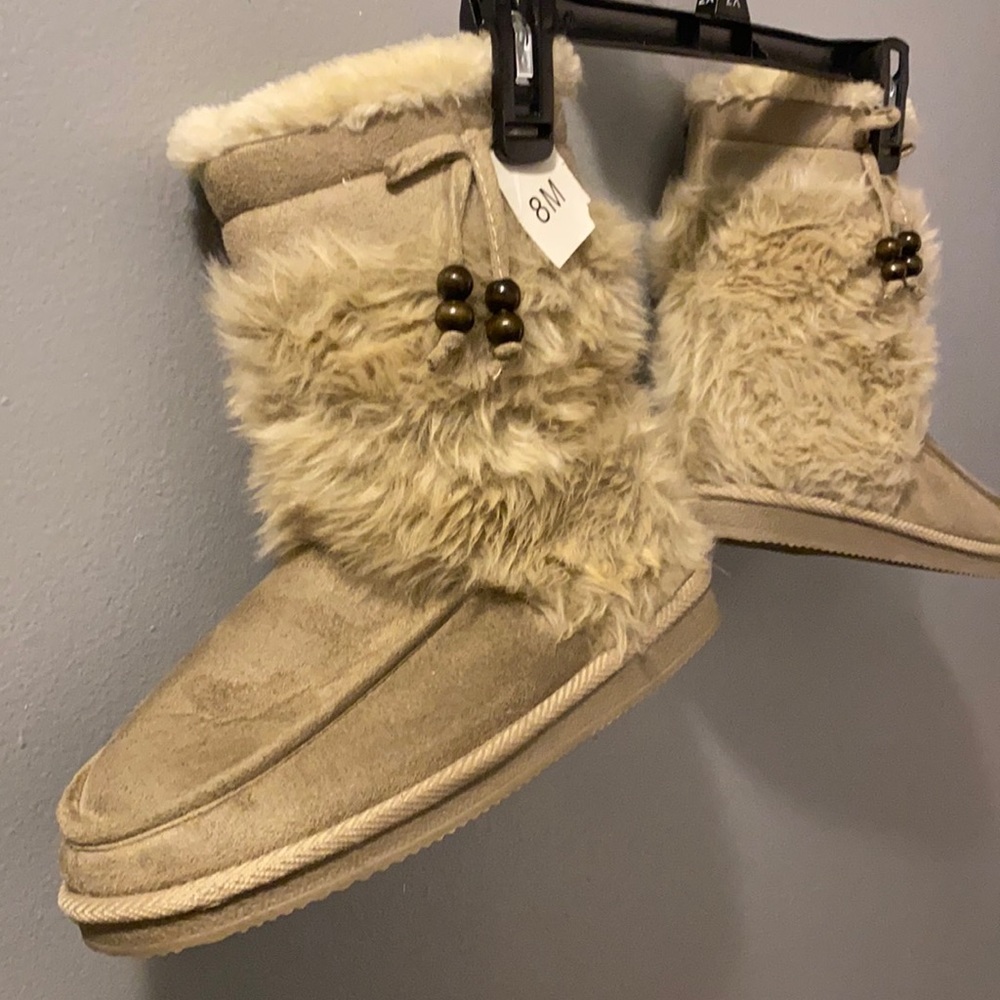 “boots with the fur”